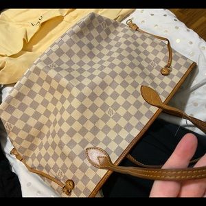 Authentic Louis Vuitton Damier Azur MM Neverfull